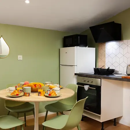 Cap Color-Parking Public Gratuit-4 Guests-Centre-Ville Διαμέρισμα *